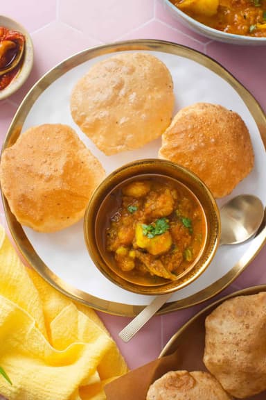 Poori Sabzi (4 pcs.)
